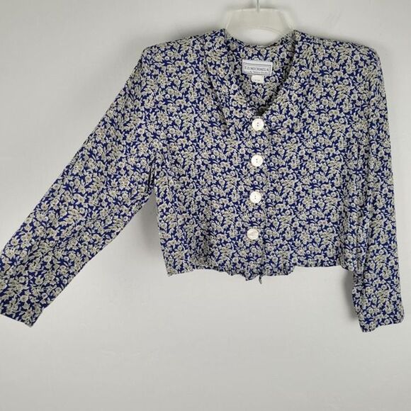 E.D. Michaels Size 5-6 Vintage Crop Blouse Buttons Long Sleeve Floral Blue - Picture 6 of 8